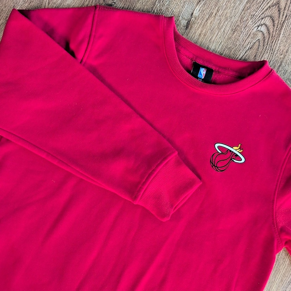 NBA Miami Heat Basketball Sweater Youth‎ 14-16 Red Black Kids Outdoor Sweatshirt